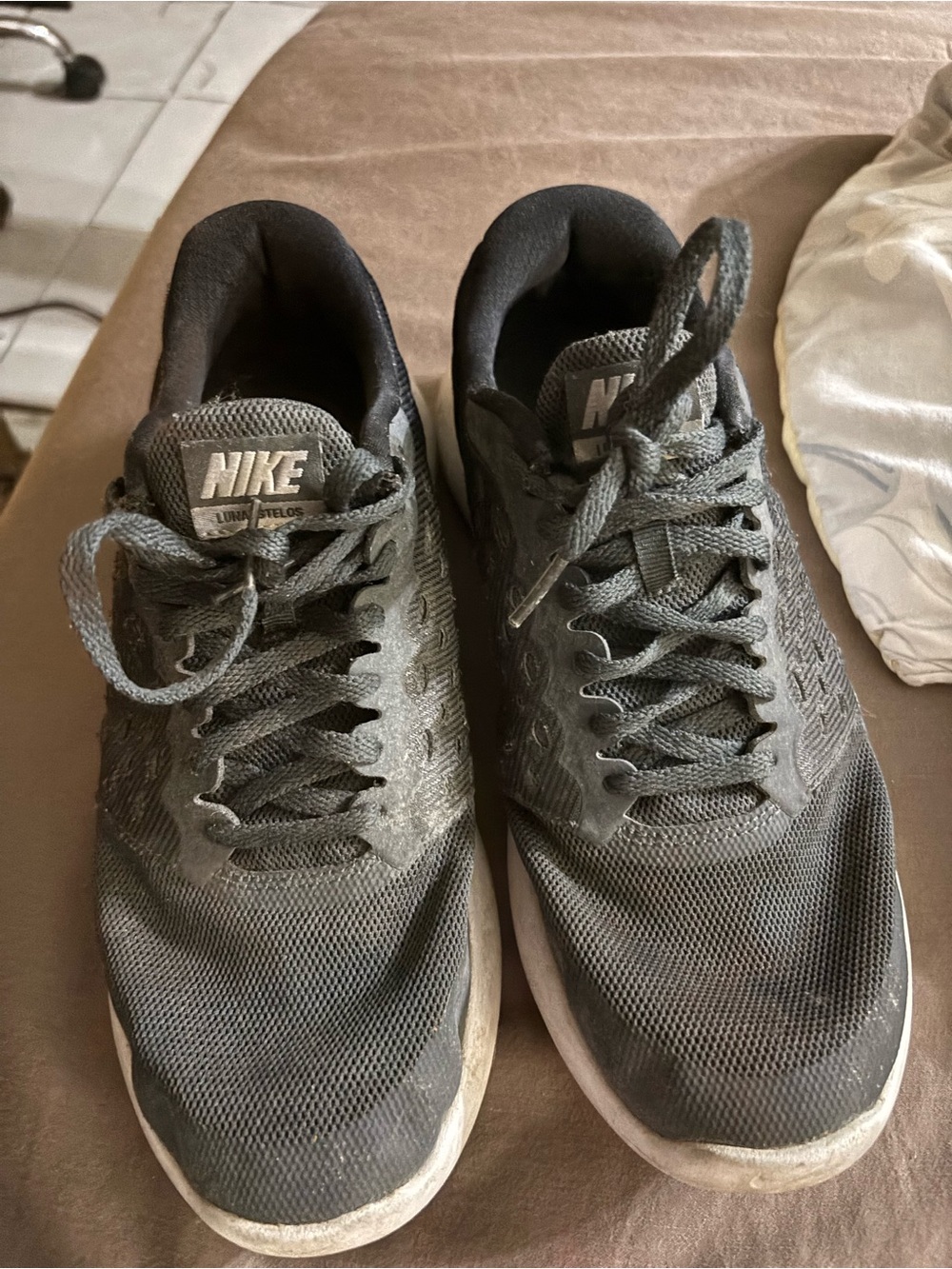 Nike women’s Black Running Shoes